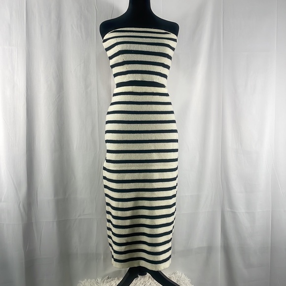 SHEIN Dresses & Skirts - Strapless 2 piece sweater dress, skirt,tube top, black,white,stripped, Large,New